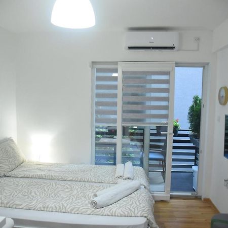 Dekart 2 Apartment Nisz Zewnętrze zdjęcie