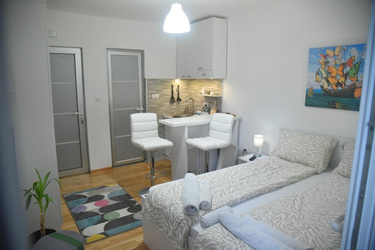 Dekart 2 Apartment Nisz Zewnętrze zdjęcie