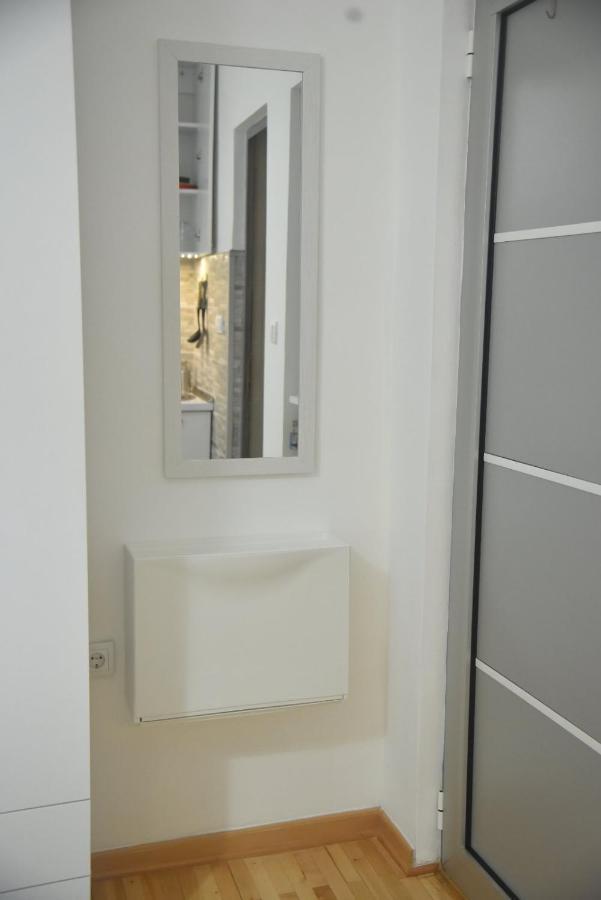 Dekart 2 Apartment Nisz Zewnętrze zdjęcie